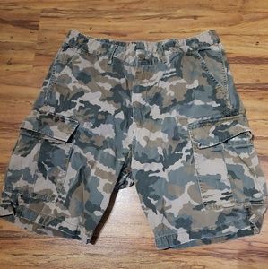 Levis camo cargo shorts